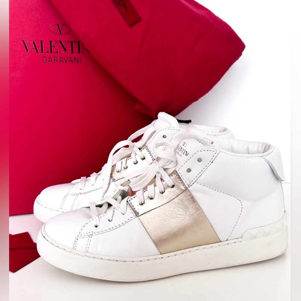 Valentino lace up sneakers booties white with gold rockstud style 39
